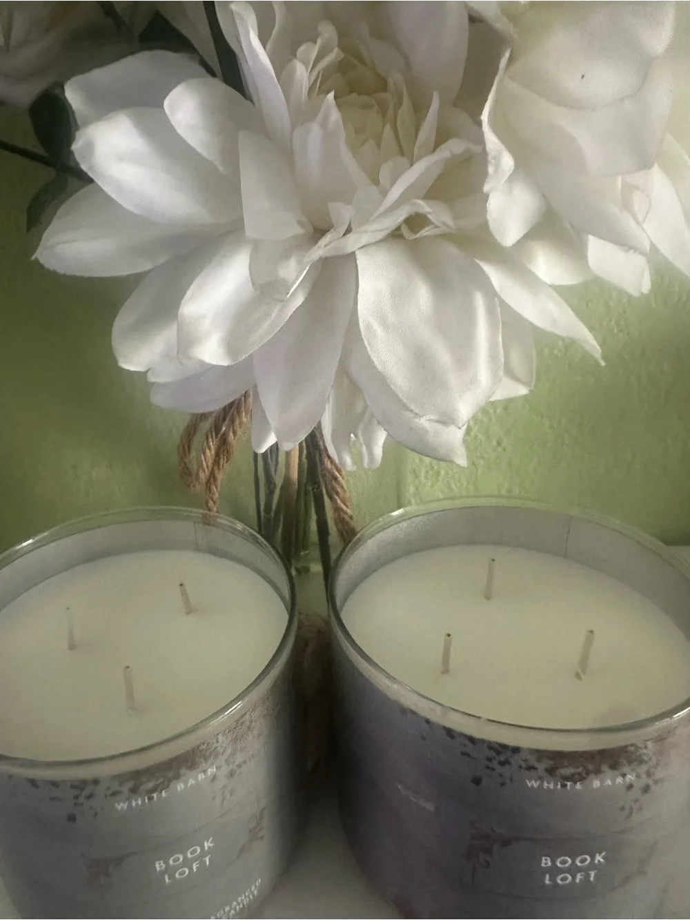 White Barn Book Loft Scented Candle Duo - Metallic Gray & Gold Lid - Picture 3 of 4